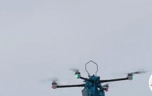 除冰机器人上高空，科技的温度应暖在人心