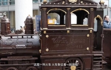 长55.27米，重约2.3吨！世界最长巧克力雕塑亮相米兰