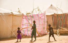 联合国难民署：苏丹武装冲突造成当今世界上最大规模流离失所