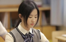 神仙姐姐刘亦菲年轻时颜值有多能打？原来她17岁就惊艳整个娱乐圈