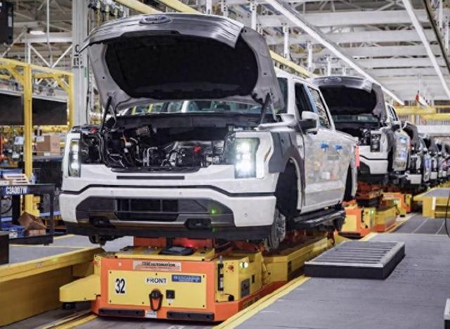 全球汽车公司市值TOP10：龙头市值破10万亿，中国车企两家进前五