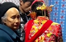 潮汕结婚习俗：潮汕人真奇怪，结婚本应欢欢喜喜，新娘却哭哭啼啼