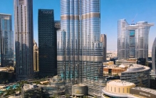 阿联酋迪拜哈利法塔：世界第一高楼，登塔顶俯瞰迪拜的沙漠与海洋