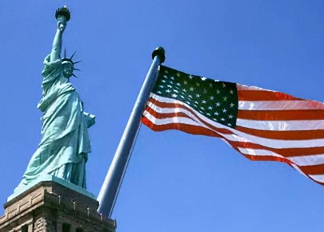 美国现在彻底没希望了,因为已经遇到了,世界上最强大的大国崛起