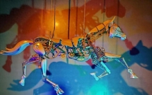 新华走笔·龙马精神丨奇骥奔腾的力量