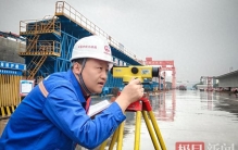 世界最长跨海铁路桥上的“智能哨兵”