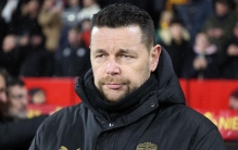 朗斯主帅：巴黎是世界上最大的俱乐部之一，我们现在没想着争冠