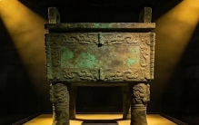 后母戊鼎：世界最重青铜重器，商朝铸造技术为何领先世界千年？