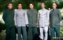 我军名将非常多，朱德属于军事方面顶尖的辅佐型人才，无法替代