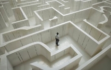 人与人拉开差距，比的是从错误中抽身的速度