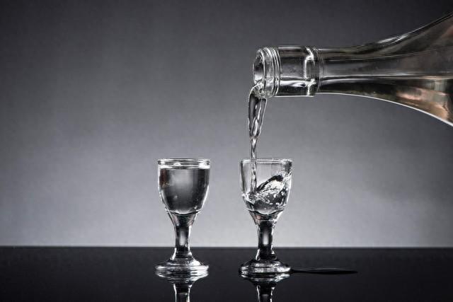 全球食品饮料十强出炉,茅台首次上榜!背后藏着这三个残酷真相