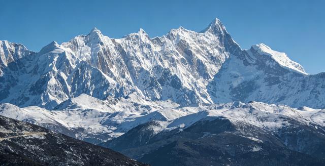 全球唯一先天超大国！四大硬核优势无可替代，看懂国运底气