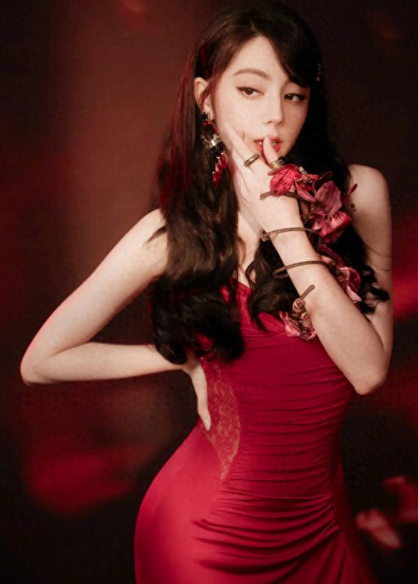 48小时“失联”惊魂!迪丽热巴事件梳理,看顶流如何应对突发危机