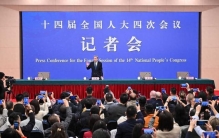 海外网评：世界乱象丛生，中国稳如泰山