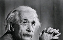 人类史上最猛科学家：牛顿一生未婚，吵架没输过，狂到没友