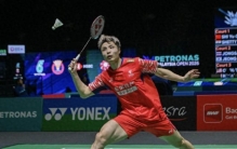 世界羽联最新排名：石宇奇跌下第一宝座，昆拉武特升至首位