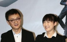 在光怪陆离的娱乐圈…