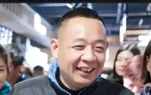 胖东来最珍贵的，是藏在烟火里的商业良知