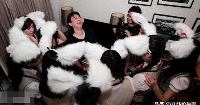 揭明星圈惊人内幕：拳头塞嘴、陪玩交易、角色暗黑来历