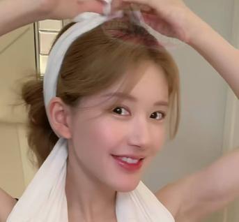 明星私生活的秘密大揭密：赵露思、黄圣依、吴宣仪的尴尬瞬间