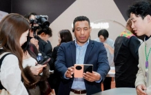 OPPO Find N6首销迎来抢购热，多国外交官集体点赞中国科技创新