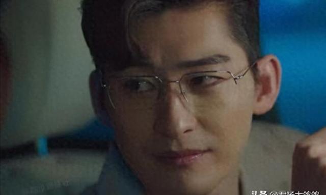 娱乐圈风波不断:内幕曝光让人咋舌,明星们的无奈与愤怒谁懂?