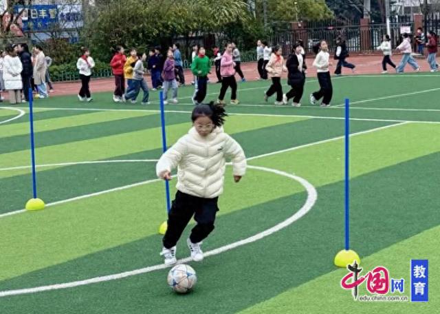 挑战极限，超越自我 成都大观小学校园吉尼斯挑战赛燃动校园！