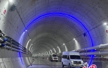 【发现最美铁路】海下78米！探秘世界最长海底高铁隧道