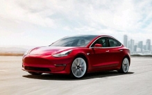 马斯克的万亿赌局，看懂未来十年的商业底层逻辑