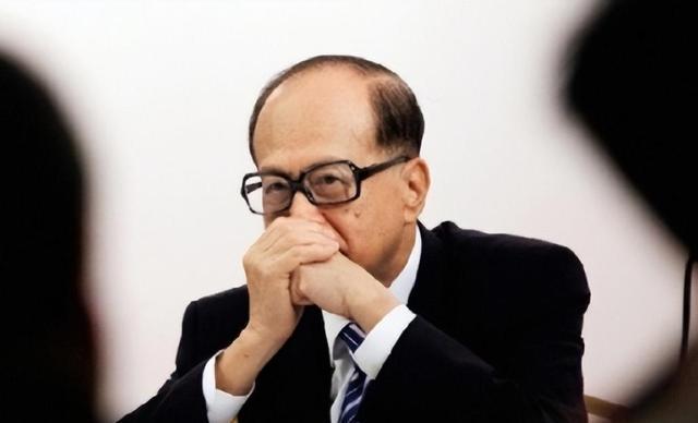 中方出手反制，巴港口彻底归零，98岁李嘉诚，凭借两步完美抽身