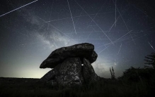 SpaceX百万星链惹众怒，天文学家警告：夜空将变得面目全非