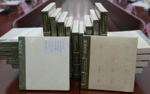 写植物的书这么多，为什么这部会火？它背后有位“霸道总裁”