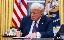 为了打赢中国，特朗普开辟新战场，还找来三位中国“老朋友”