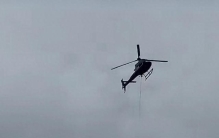 世界最高峯-尼泊尔的黑亭链