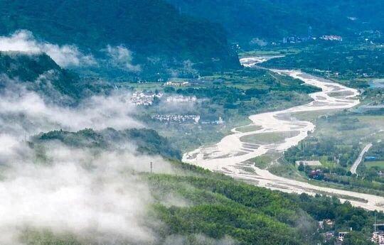 成都这座“懒城”，瞒着所有人，悄悄拿下了9个“世界之最”，