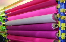 TPU薄膜厂家实力推荐：鞋材箱包汽车内饰场景选型参考