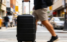 拉杆行李箱哪个品牌质量好？排行榜前十硬核测评，日常通勤就选它