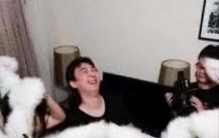 陪玩陪睡算什么？继舔手指 人体盛宴后 知名女星爆料，王思聪受牵连