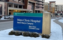 全球级别最高的十家医院 1.梅奥诊所 2.克利夫兰医学中心