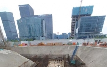 实探胖东来郑州店施工现场，前期工程基本收尾，“预计今年10月开业”