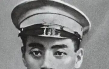 毛主席的最强助手？全军仅一人曾为主席上级却甘当副手，主席感叹