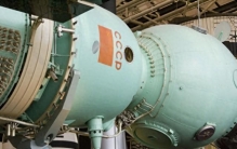 全球最大核潜艇登场，941型台风级震撼亮相，水下4.8万吨深海巨兽