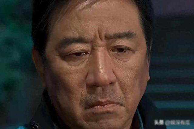 娱乐圈明星光鲜背后的秘密：出轨、背叛与道德崩塌？真相令人震惊