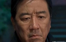 娱乐圈明星光鲜背后的秘密：出轨、背叛与道德崩塌？真相令人震惊