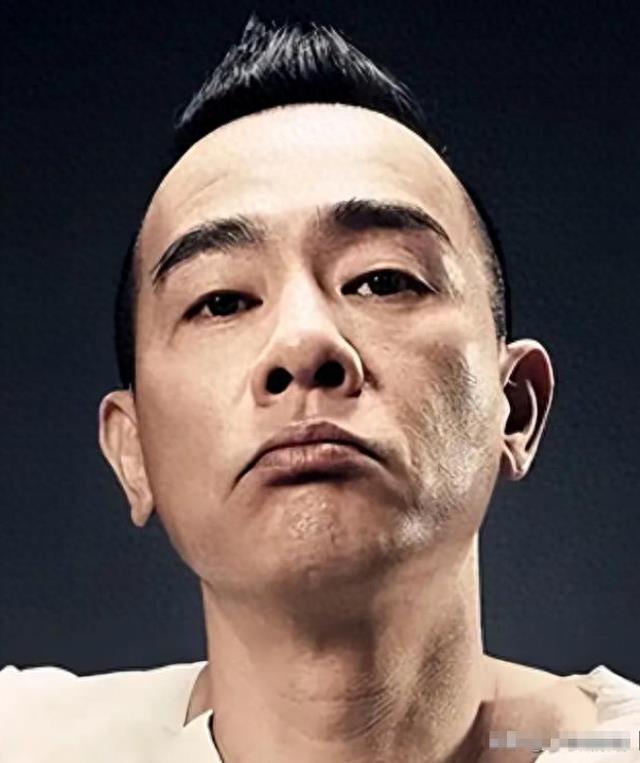 一夜塌房！圈内女星深夜爆料，陈小春过往被扒 好男人形象彻底翻车