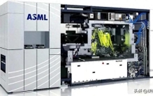 央视曝光全球最强光刻机：西方封锁十年，中国早已另起炉灶