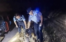 “哥带你发财！”四川兄弟夜盗陕西帝陵古墓，被当场抓获