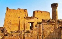 人类史上最硬核的慢工出细活埃及人用时间当水泥，把信仰夯进石头