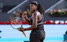 挽救6个赛点逆转世界第一，这位美国女将如何复刻小威的神奇