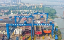 汽车出口狂飙56.7%！造船厂订单排到2030年，这些公司迎黄金时代
